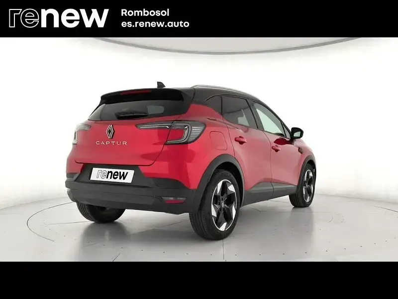 Usado Renault Captur Techno 100 CV (73 kW) 2025 Rojo SUV