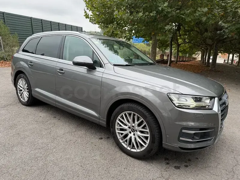 Usado Audi Q7 Design 333 CV (244 kW) 2015 Gris / plata SUV