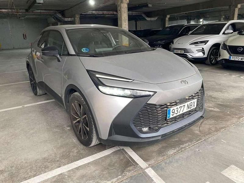Usado Toyota C-HR Advance 141 CV (103 kW) 2025 Gris SUV