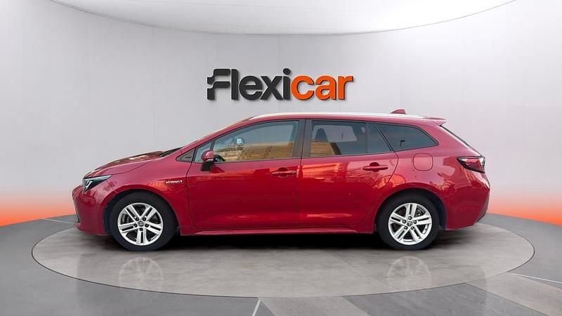 Usado Toyota Corolla Active 122 CV (89 kW) 2021 Rojo Familiar