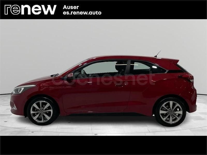 Usado Hyundai i20 84 CV (61 kW) 2016 Rojo Berlina
