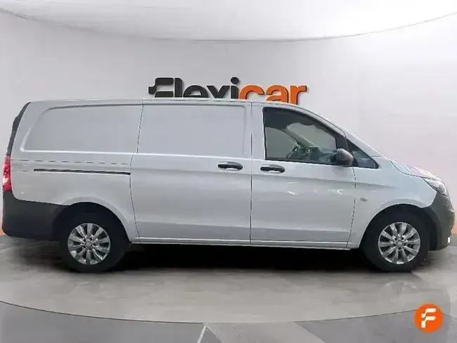 Usado Mercedes Vito 102 CV (75 kW) 2021 Blanco Van
