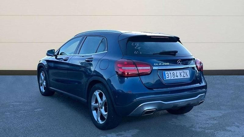 Usado Mercedes GLA200 158 CV (116 kW) 2019 Azul SUV