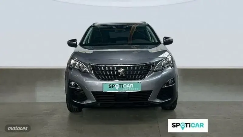 Usado Peugeot 3008 Style 130 CV (95 kW) 2021 Gris SUV