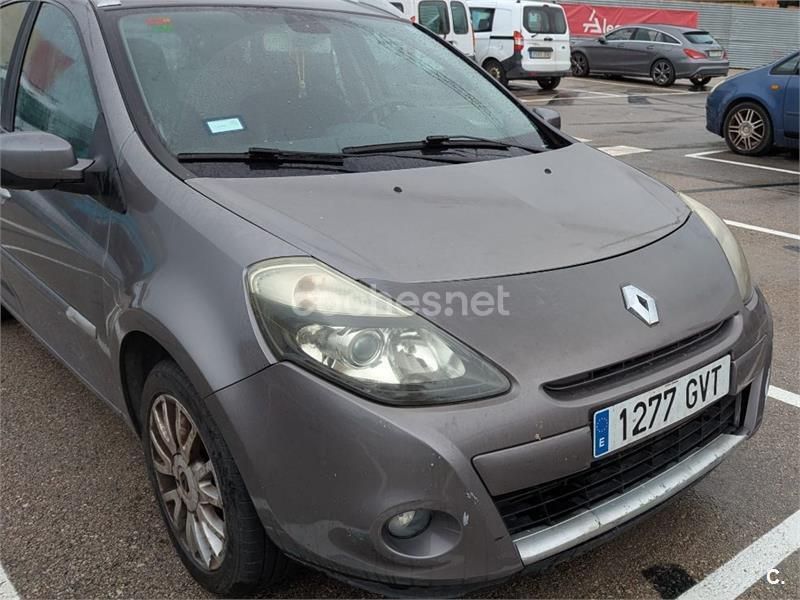 Gris / plata Usado 2010 Renault Clio GrandTour Exception Familiar | 3500 € - Imagen 1/4
