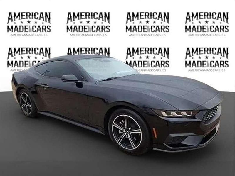 Usado Ford Mustang Premium 315 CV (231 kW) 2024 Negro Berlina