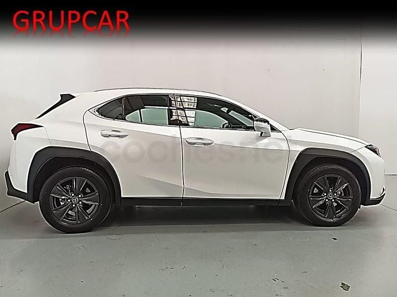 Usado Lexus UX 184 CV (135 kW) 2023 Blanco SUV