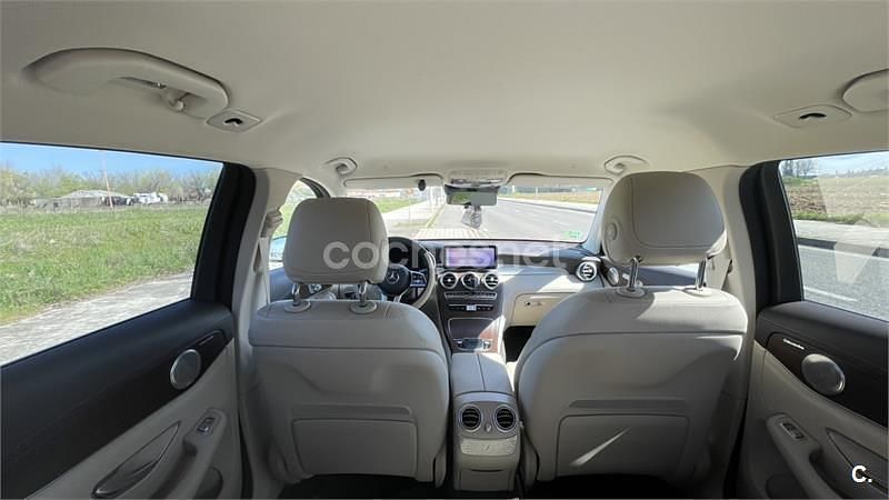 Usado Mercedes GLC220 194 HP (142 kW) 2022 Azul SUV