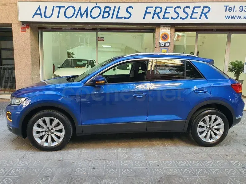 Usado VW T-Roc Advance 150 CV (110 kW) 2021 Azul SUV