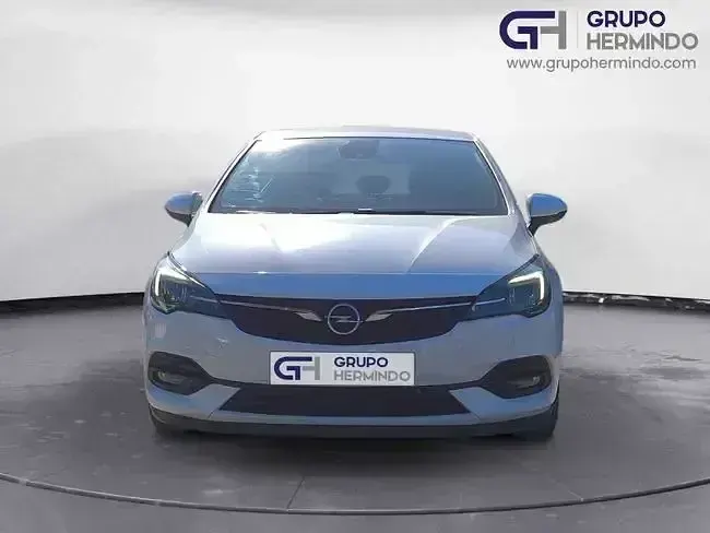 Usado Opel Astra Edition 105 CV (77 kW) 2021 Blanco Berlina
