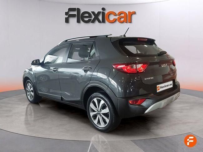 Usado Kia Stonic 84 CV (61 kW) 2023 Gris SUV