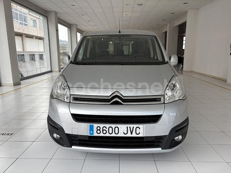 Usado Citroën Berlingo Feel 110 CV (80 kW) 2016 Gris / plata Monovolumen