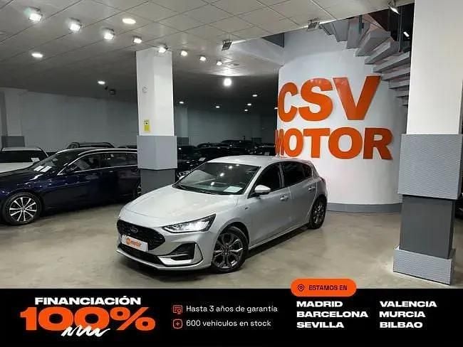 Używany Ford Focus ST-Line 125 KM (91 kW) 2023 Szary Sedan/Limuzyna