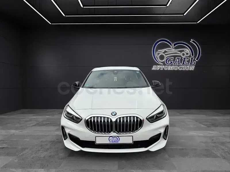 Usado BMW 118 136 CV (100 kW) 2021 Blanco Berlina