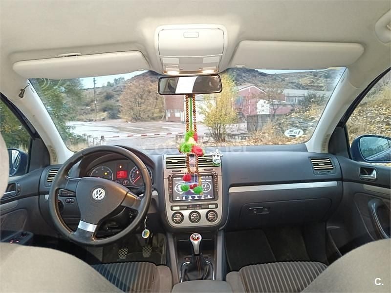 Azul Usado 2007 VW Golf V Berlina | 3900 € (Precio justo) - Imagen 1/4