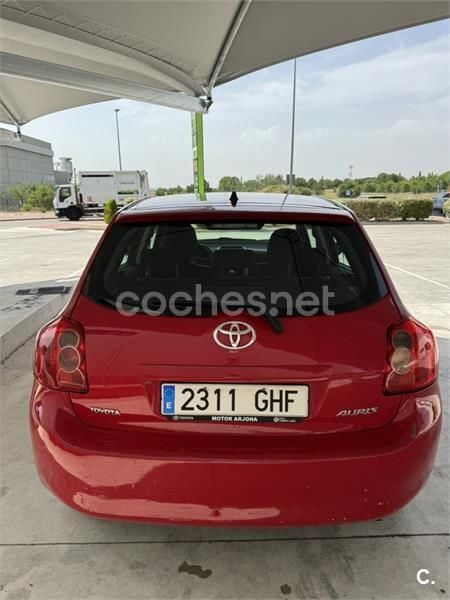 Rojo Usado 2008 Toyota Auris Berlina | 3800 € (Precio justo) - Imagen 1/3
