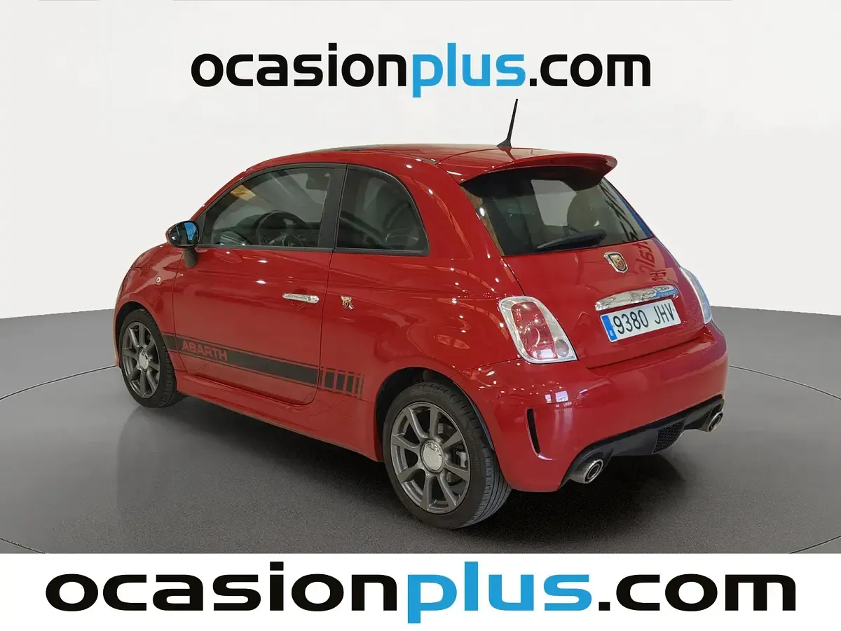 Usado Abarth 595 140 CV (102 kW) 2015 Rojo Utilitario