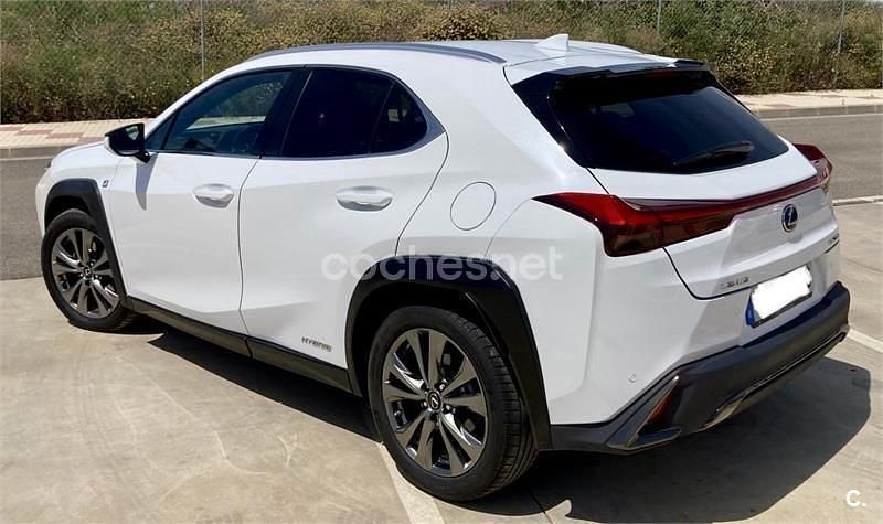 Usado Lexus UX Sport Line 184 CV (135 kW) 2020 Blanco SUV