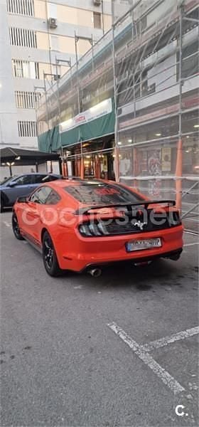 Usado Ford Mustang Fastback 314 CV (230 kW) 2015 Naranja Coupe