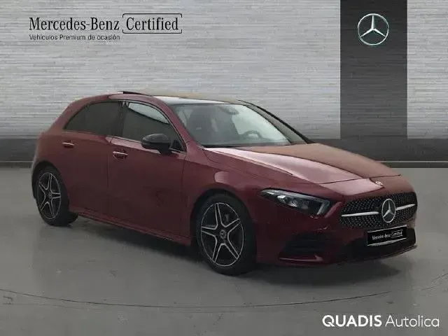 Usado Mercedes A180 136 CV (100 kW) 2022 Manufaktur rojo patagonia