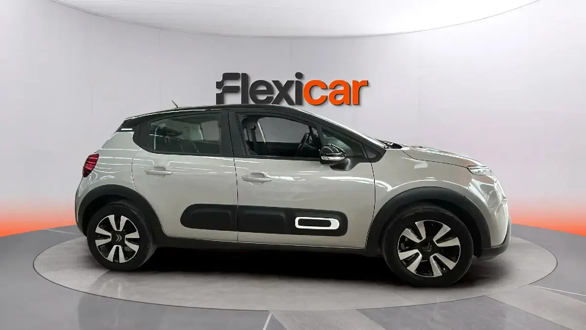 Usado Citroën C3 Feel 83 CV (61 kW) 2021 Gris Utilitario