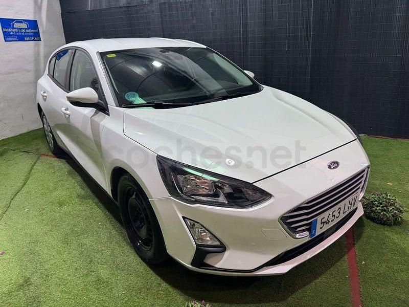 Usado Ford Focus Trend 95 CV (69 kW) 2020 Blanco Berlina