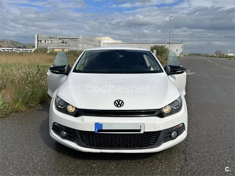 Blanco Usado 2009 VW Scirocco Coupe | 10.500 € (Precio justo) - Imagen 1/4