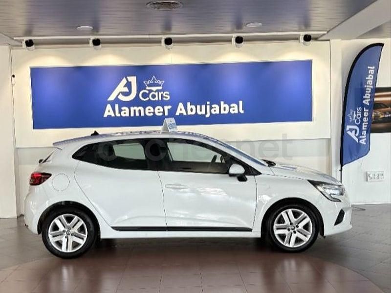 Begagnad Renault Clio V Equilibre 90 HK (66 kW) 2022 Vit Sedan