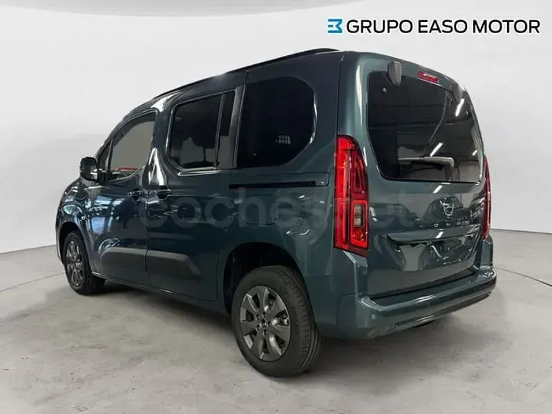 Nuevo Opel Combo 100 CV (73 kW) 2026 Azul Monovolumen