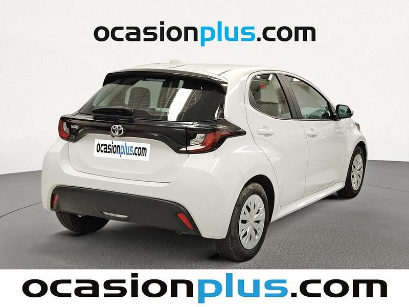 Usado Toyota Yaris Active 69 CV (50 kW) 2023 Blanco Utilitario