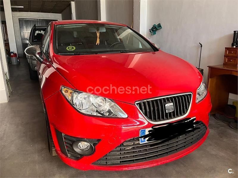 Rojo Usado 2010 Seat Ibiza ST Sport Familiar | 6000 € (Precio justo) - Imagen 1/4