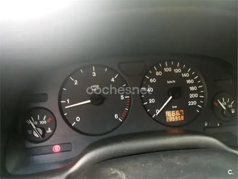 Usado Opel Astra Comfort 82 CV (60 kW) 2001 Azul Berlina