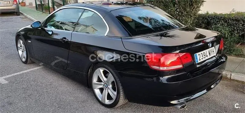 Usado BMW 320 Cabriolet 177 CV (130 kW) 2008 Negro Descapotable
