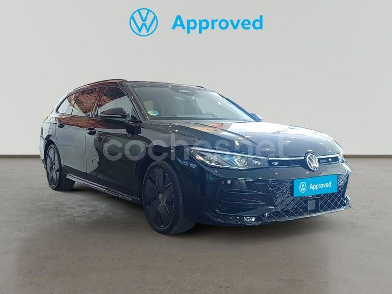 Negro Nuevo 2024 VW Passat R-line Familiar | 44.900 € (Un poco caro) - Imagen 1/4