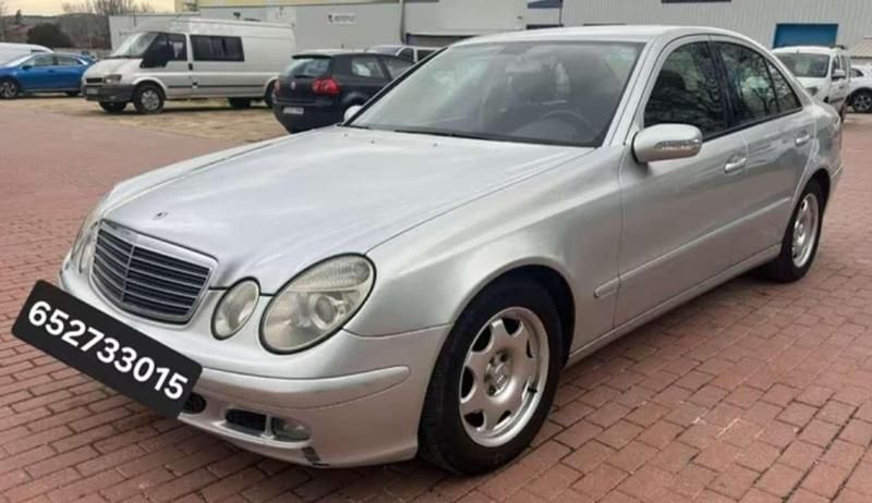 Gris Usado 2005 Mercedes E200 Berlina | 4000 € - Imagen 1/4