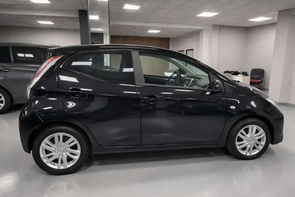 Occasion Toyota Aygo X-clusiv 69 PK (50 kW) 2017 Zwart Hatchback