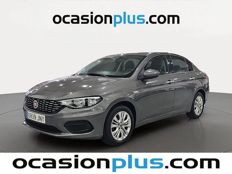 Usado Fiat Tipo Easy 95 CV (69 kW) 2016 Gris Berlina