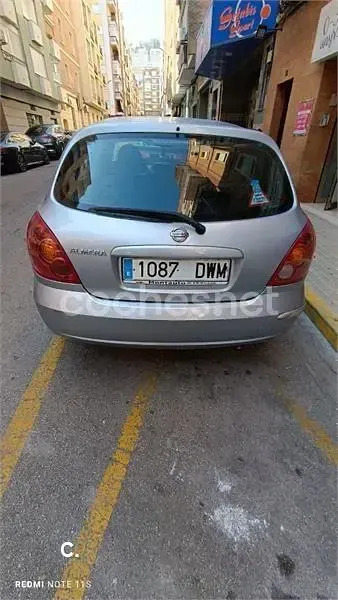Usado Nissan Almera 98 CV (72 kW) 2006 Blanco Berlina