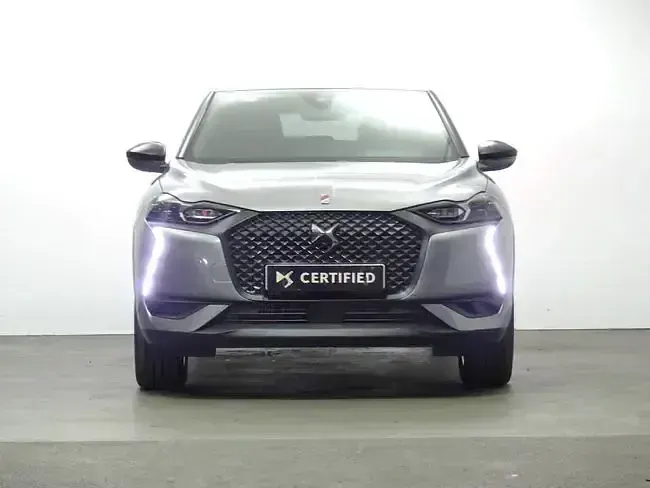 Usado DS Automobiles DS3 Crossback Performance 130 CV (95 kW) 2022 Gris SUV