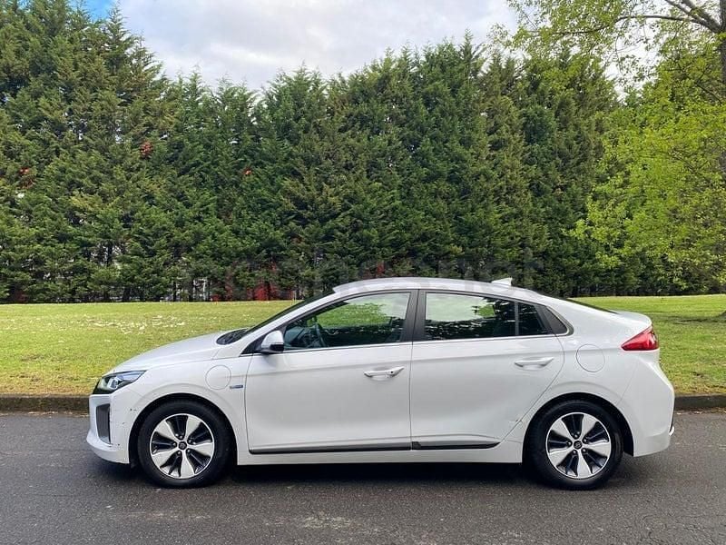 Usado Hyundai Ioniq Style 141 CV (103 kW) 2018 Blanco Utilitario