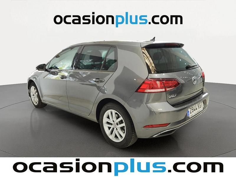 Usado VW Golf VII Advance 125 CV (91 kW) 2018 Gris Utilitario