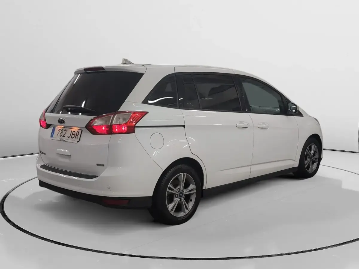Usado Ford Grand C-Max 125 CV (91 kW) 2014 Monovolumen