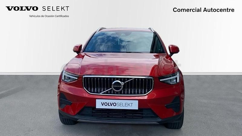 Usado Volvo XC40 Core 211 CV (155 kW) 2024 Rojo SUV