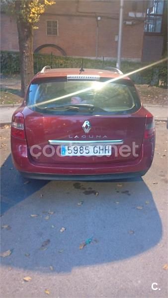 Usado Renault Laguna III Privilege 150 CV (110 kW) 2008 Granate Familiar