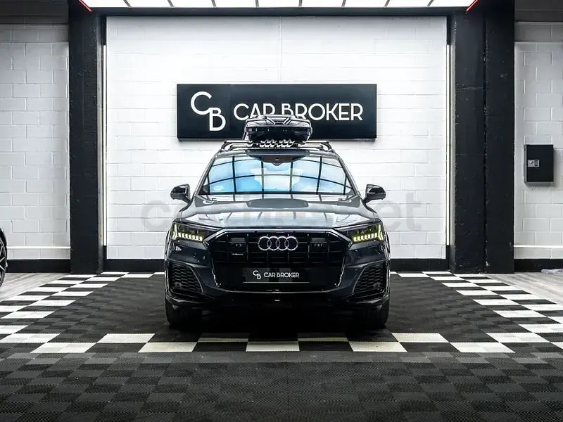 Usado Audi Q7 S-line plus 462 CV (339 kW) 2021 Gris / plata SUV