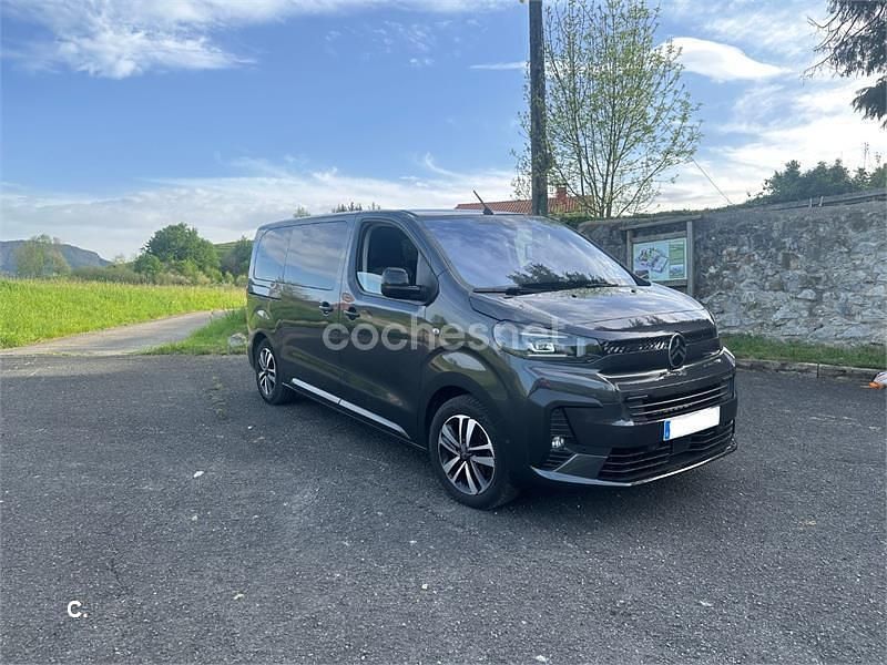 Usado Citroën Spacetourer Business Class 180 CV (132 kW) 2024 Gris / plata Monovolumen