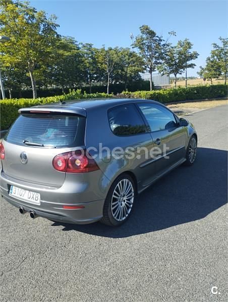 Usado VW Golf IV R 250 CV (183 kW) 2006 Gris / plata Berlina