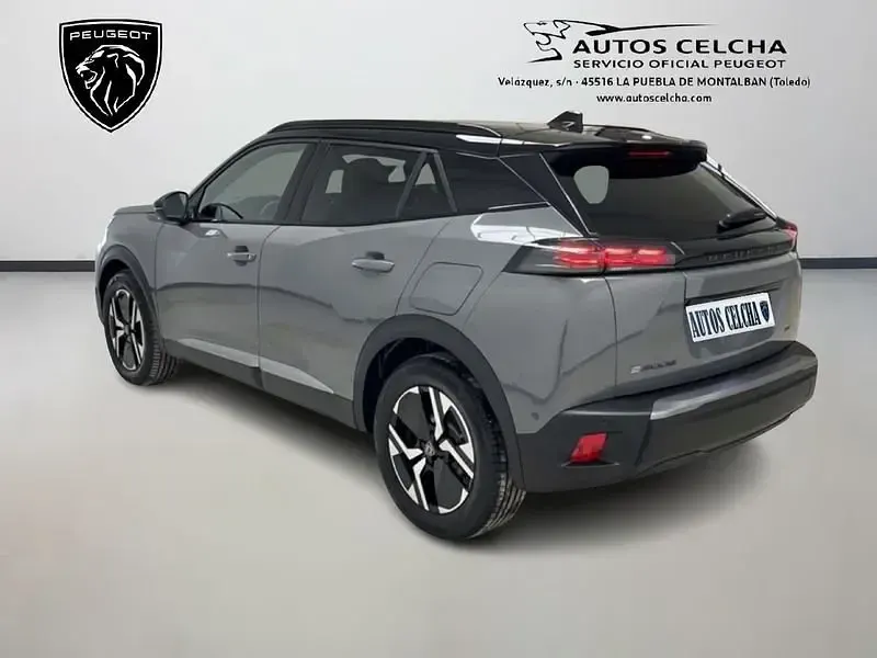 Usado Peugeot e-2008 GT 100 kW (136 CV) 2024 Gris oscuro SUV