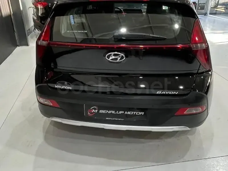 Usado Hyundai Bayon 84 CV (61 kW) 2022 Negro SUV
