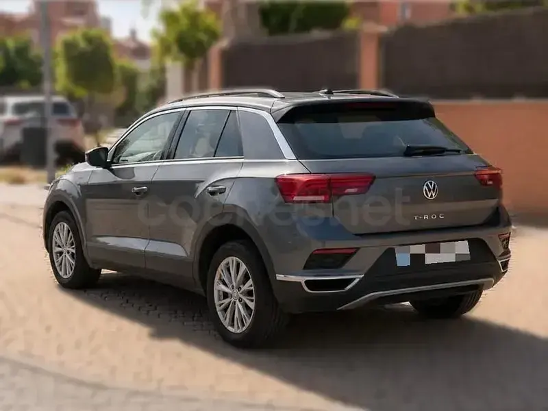 Usado VW T-Roc Advance 150 CV (110 kW) 2018 Gris / plata SUV